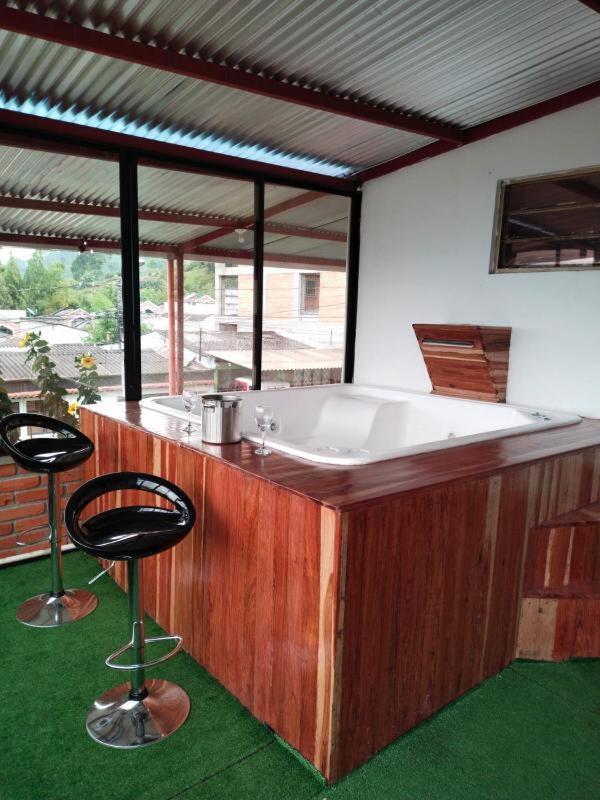 Hostal Spa Casa De Piedra Con Jacuzzi Santa Rosa de Cabal Kültér fotó