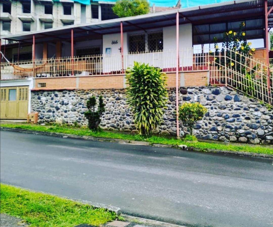 Hostal Spa Casa De Piedra Con Jacuzzi Santa Rosa de Cabal Kültér fotó