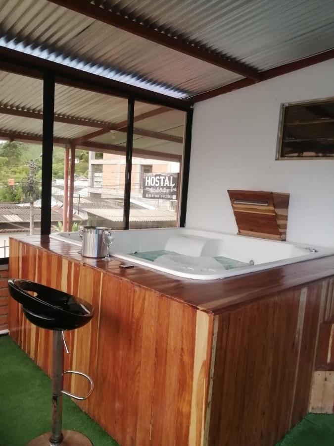 Hostal Spa Casa De Piedra Con Jacuzzi Santa Rosa de Cabal Kültér fotó